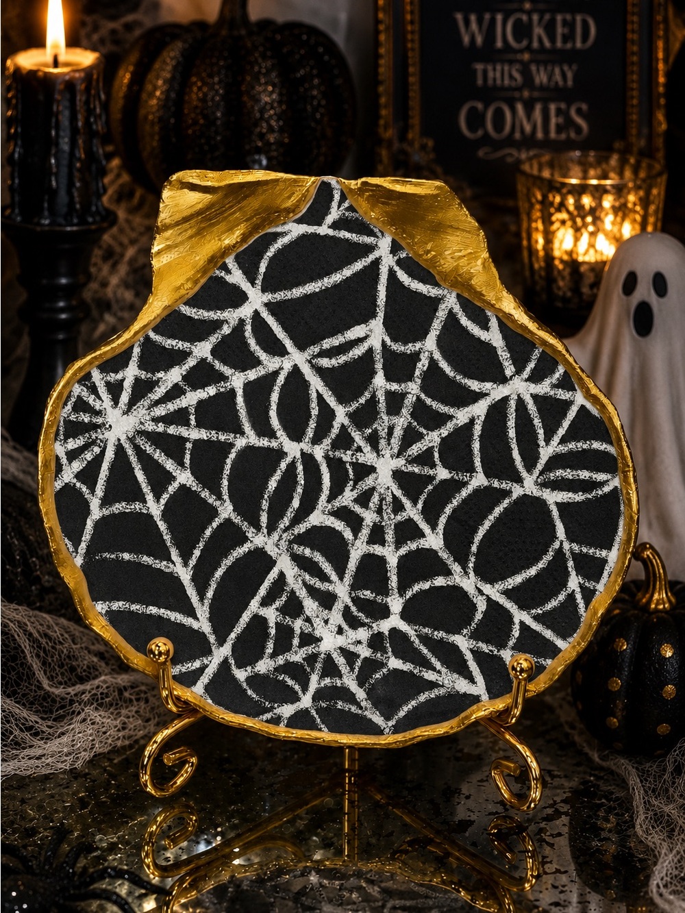 Hand crafted spider web trinket shell dish bar accessory black 5”